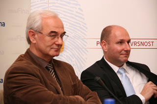 S. Vidovic (Infodom), K. Kvaternik (FINA)