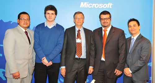 Bill Gates i predstavnici timova stipendista
