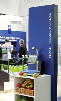 Na sajmu EuroShop 2014. METTLER TOLEDO predstavio je fleksibilne procesne modele za samoposlužna područja i pultove sa svježim proizvodima, uključujući i samoposlužno vaganje uz uporabu kamere i progr