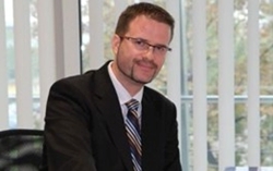 Zvonimir Savić, direktor Sektora za financijske institucije, poslovne informacije i ekonomske analize HGK